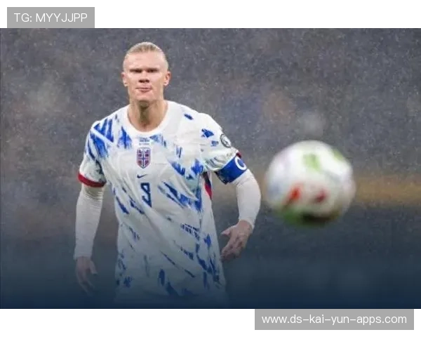 世界杯哈兰德门前凌空垫射改写比分